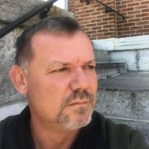 Meet your Posher, Chuck